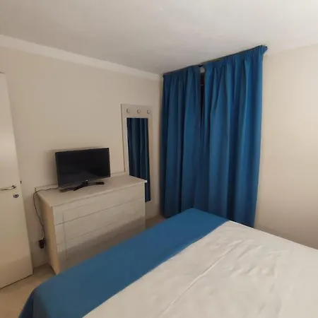 Isa Aparthotel